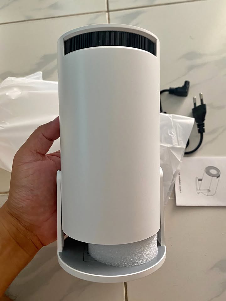 HY300 Smart Android Projector